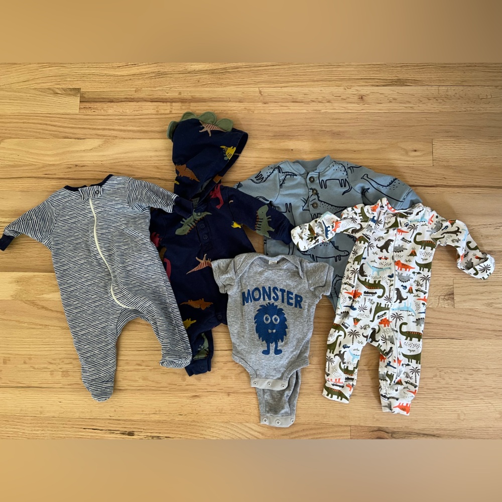 Newborn baby boy bundle - dinosaurs